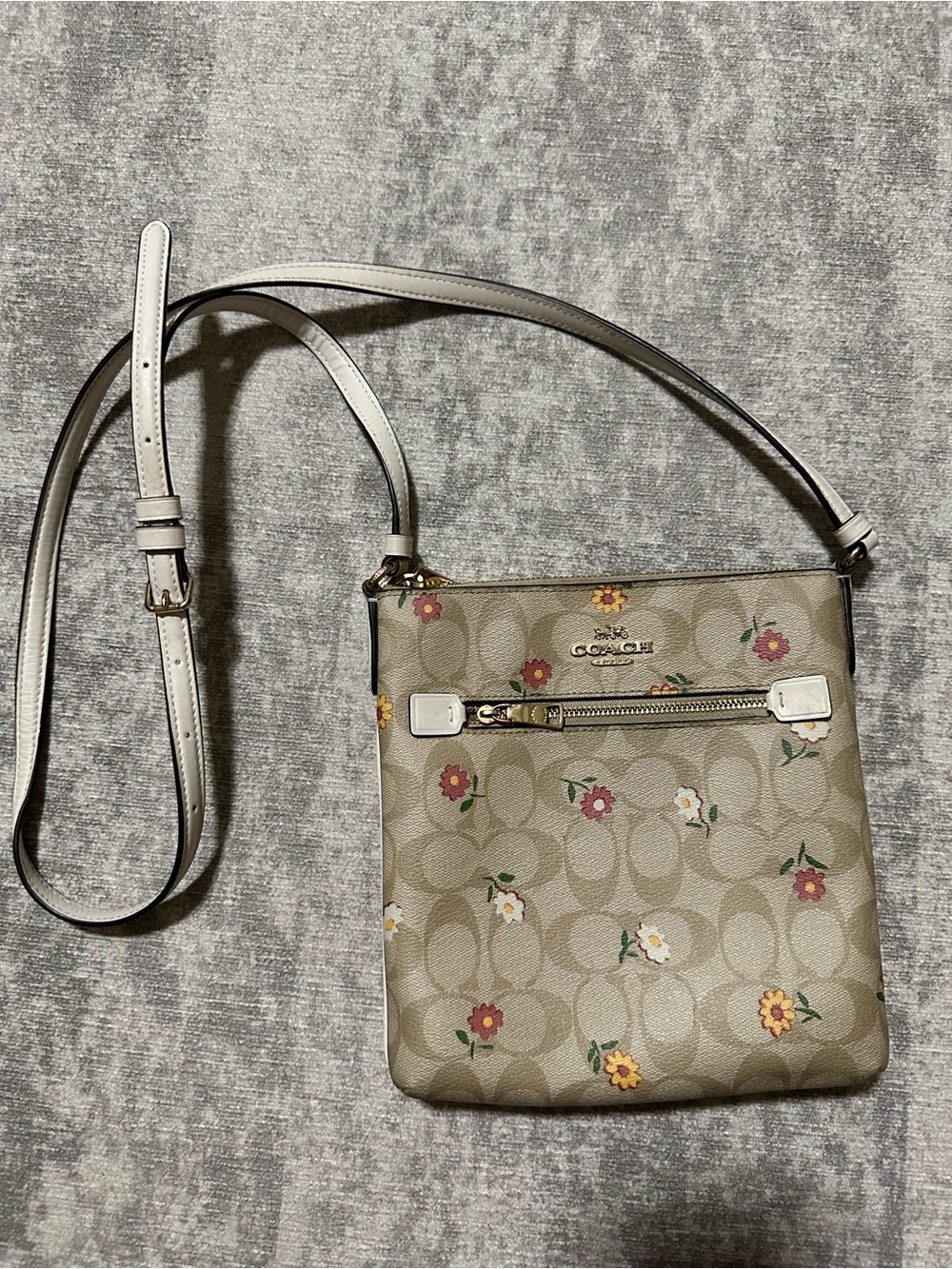 Coach Purse Floral Crossbody Bag Beige Cream Neutral Everyday Classic Leather - Picture 2 of 8